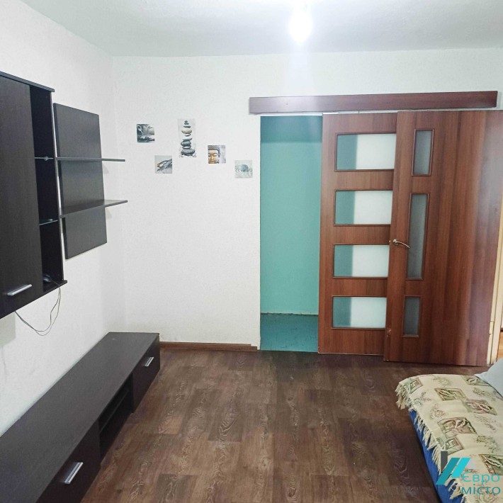 продам затишну квартиру 3 поверх, вул. Добровольчих батальонів - фото 1