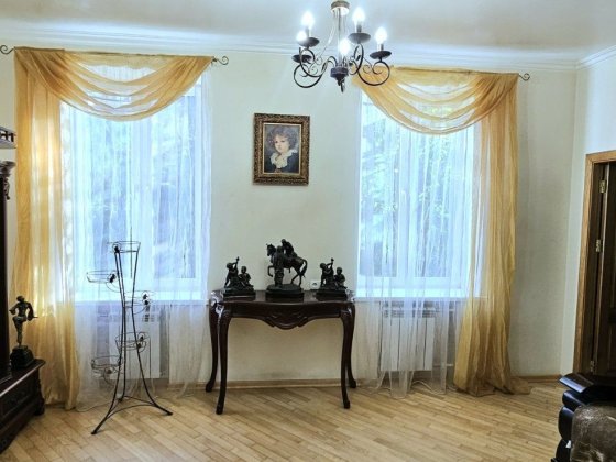 Продаж 3к.кв - " сталінки" по вул. Б.Хмельницького