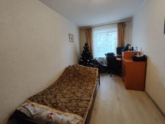 Продается 2 комнатная квартира на Бабурке Запорожье