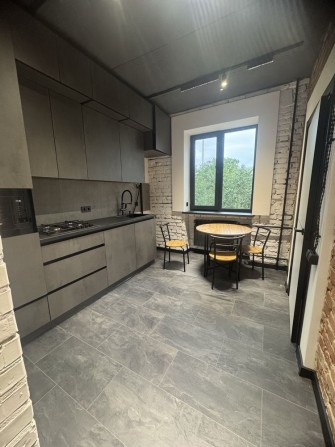 Продам квартиру сталінку в центрі! Власник! - фото 1