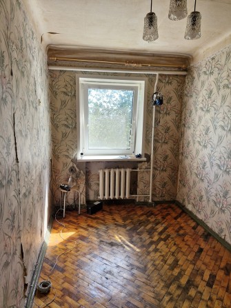 Продам квартиру в центре города на проспекте Соборном (Интурист) - фото 1