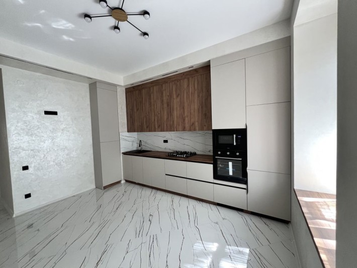 Продаж 3-х кімнатної квартири по вул. Шептицьких  Галицький р-н - фото 1