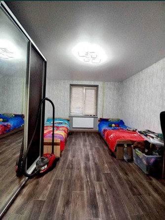 Продам 2-х кімнатну квартиру - фото 1