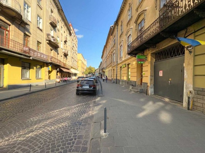 Продаж 2 кім квартира 72 м2, вул. Пекарська, м. Львів - фото 1