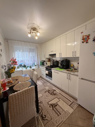 Продам 3 к квартиру Ак.Корольова - фото 1