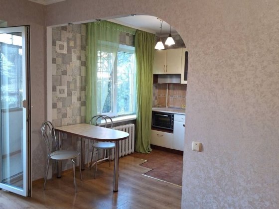 Продам 1к квартиру Південний мкрн Запорожье