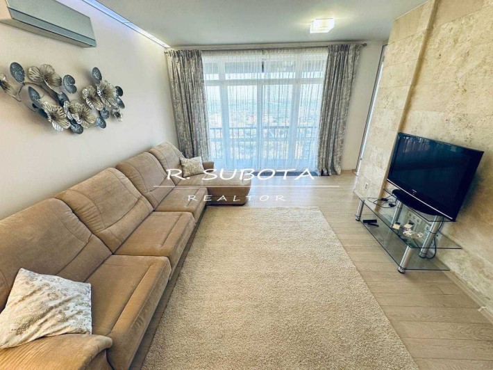 3.к. квартира ЖК на Чекмарева 126м2 Центр Новострой Нагорка - фото 1