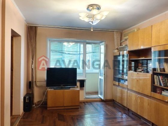 Продається 2-кімнатна квартира по вул. Запорізька Запорожье