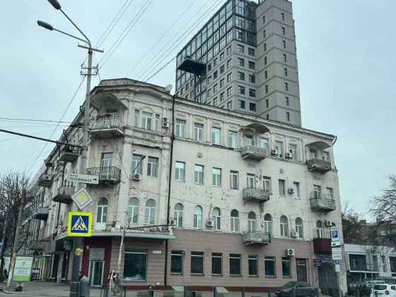 продам коммунальную квартиру, центр, 2 комнаты Днепр