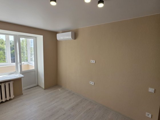 Реальная !Продам 2х на Красном Камне, в кирпичном доме! Днепр