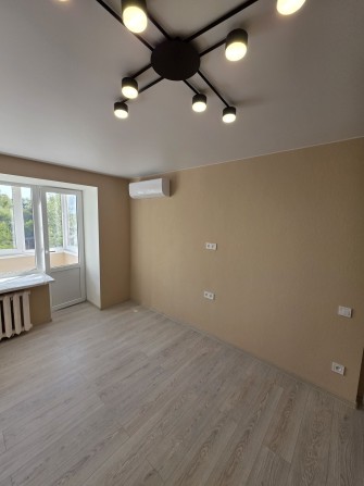 Реальная !Продам 2х на Красном Камне, в кирпичном доме! - фото 1