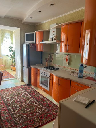 Продам 3-к в Чечеловском районе - фото 1