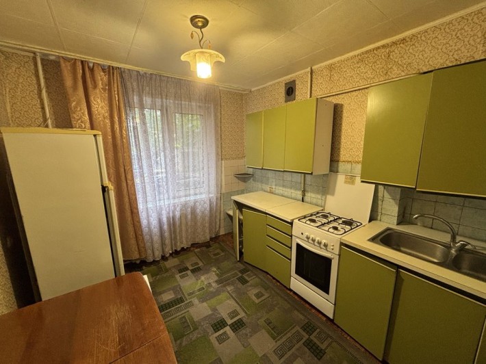 Продам 2к Левобережный 3 с большой кухней - фото 1