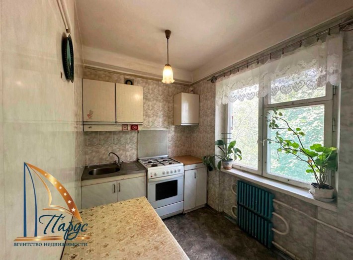 Продається 3-и  кімнатна квартира вул. ЗАПОРІЗЬКОГО КОЗАЦТВА 5/5 - фото 1