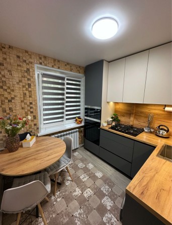 Продаж 1 кімнатної квартири/12 квартал пр.Богдана Хмельницького - фото 1