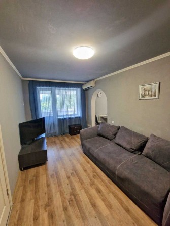 Продам 2 ком. квартиру проспект Богдана Хмельницкого 34. - фото 1