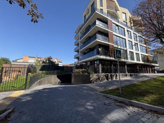 Продаж видової 2кімнатної квартири в будинку бізнес класу вул.Окружна Львів