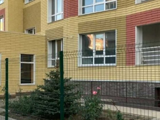 продам 4-х кімнатну квартиру Запорожье