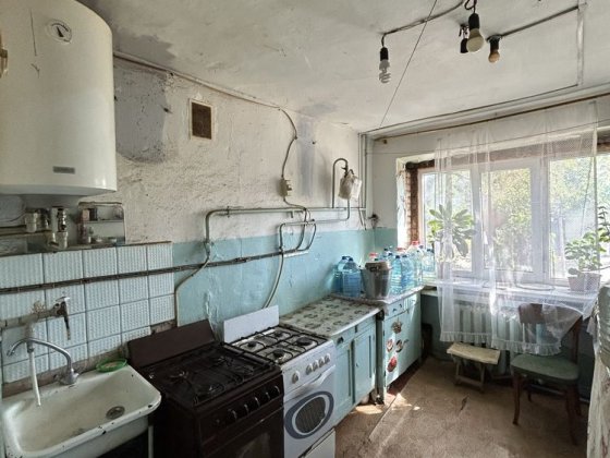 Продаж комуналки.  3 слобідська - Погранична Николаев