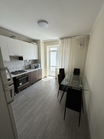 Продаж квартири по вул. Жасминова - фото 1