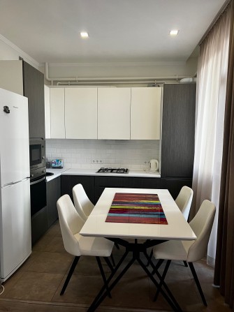 Продаж 2-рівневої квартири у Львові, пл. Князя Святослава (163,8 м²) - фото 1