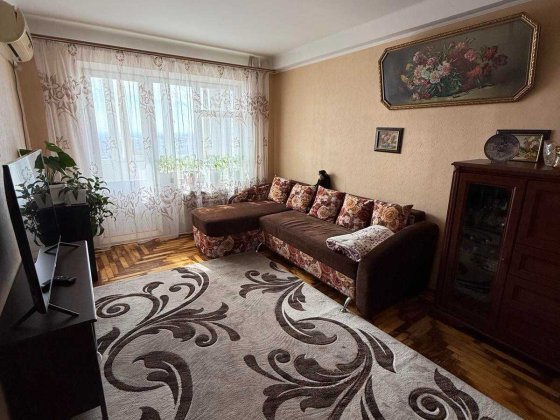 Продам 3-кімнатну квартиру Космос Запорожье
