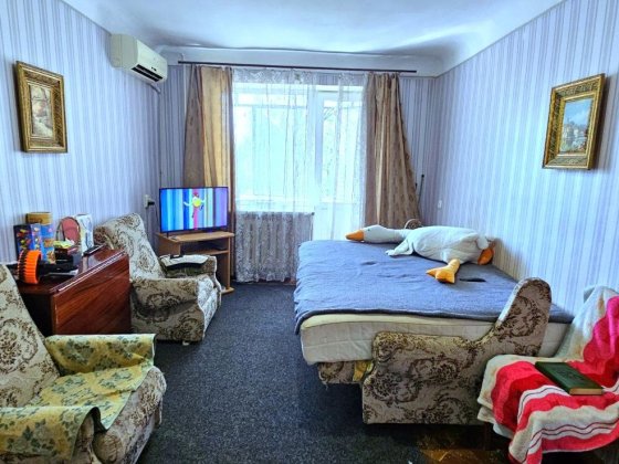 Продам 2к.кв по вул. Фанатська( Добролюбова), Дніпров. р- ну Запорожье