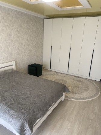 Полдам квартиру ЖК Фаворит - фото 1