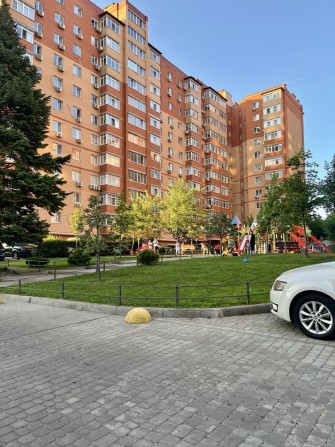 Отличная 2к квартира в ЖК Счастливый - фото 1