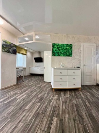 Продам 2к квартиру в кирпичной  высотке  пр.Мира, ТРЦ Караван - фото 1