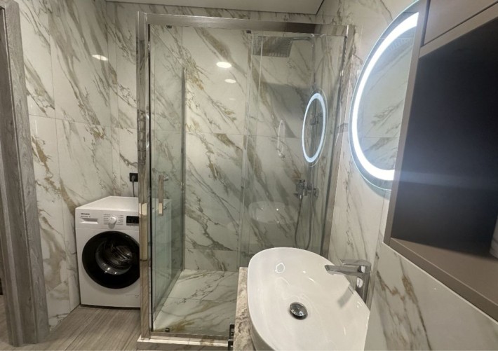 Ж К Фаворит .1к квартира з сучасним  гарним ремонтом. - фото 1