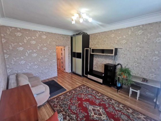 1-но кімнатна повнометражна квартира з ремонтом і технікою Запорожье