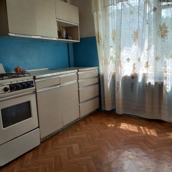 Продам 2-х к квартиру, 2/9, Бульвар строителей - фото 1