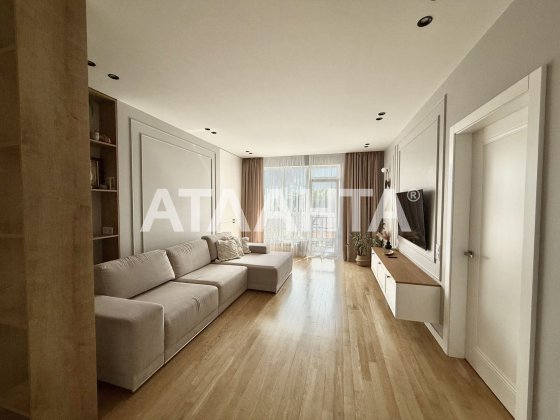 Двокімнатна квартира  з дизайнерським ремонтом по вул.Караджича. Львов