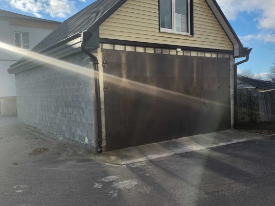 Срочно!!!Продам гараж в центре с документами. Собственник.120 кв.м. Кропивницький