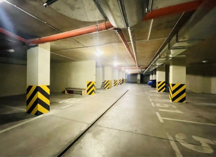 Продаж паркомісця в підземному паркінгу ЖК ЛЕВИ МІСТА Стрийська 45а - фото 1