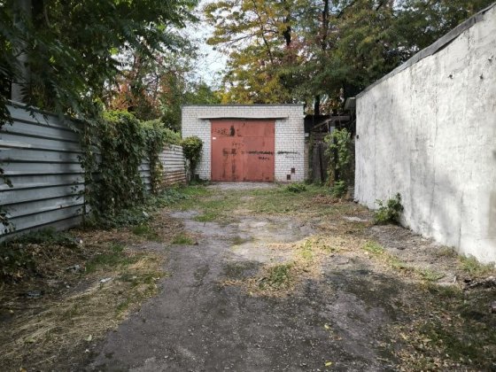 Продам гараж з підвалом із землею в центрі на вул. Алюмінієвій Запоріжжя