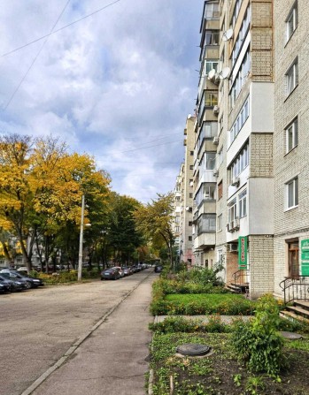 Продаж 2 кімнатної квартири,  чешка, ближній центр, вул. Окуневського - фото 1