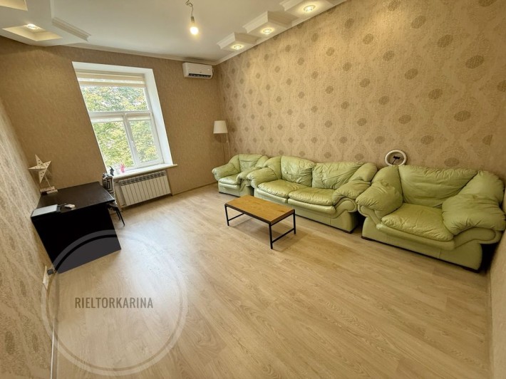 Садова/Погранична продаж 2к квартири з ремонтом в сталінці - фото 1