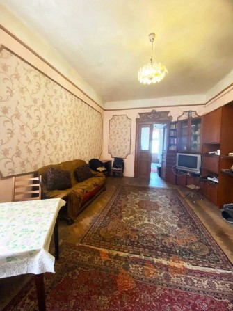 Продаж 2 к квартири неподалік центру у Львові - фото 1