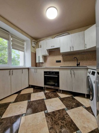 Продаж 2к квартири вул. Новосільна район пр-ту О.Поля (Кірова) - фото 1