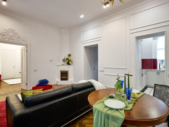 Продаж дизайнерської 2кімн. квартири в центрі Львова біля парку Франка Львів