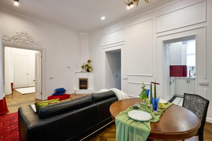 Продаж дизайнерської 2кімн. квартири в центрі Львова біля парку Франка - фото 1