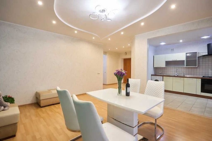 Продам 3-к квартиру на Победе, Созидатель, кирпич - фото 1