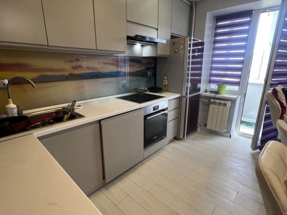 ПРОДАЖ 2-кімнатна квартира євроремонт 52/8м вул. Пасічна 86999$ ТОРГ! Львів