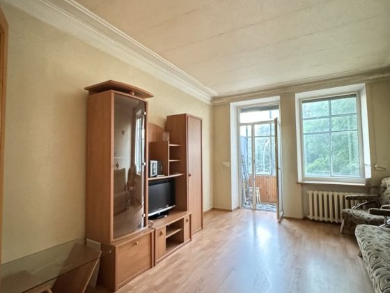 Продам 2к квартиру. Самый центр. Центральная. Пассаж