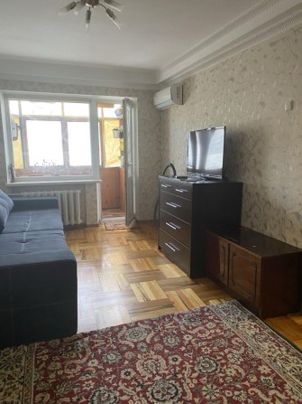 Продается 2 ком квартира на бабурке! - фото 1