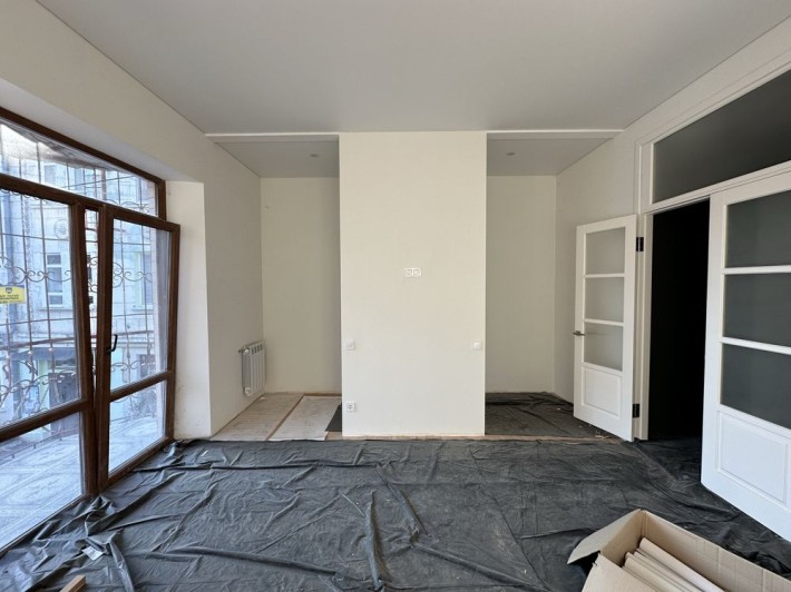 Свежий ремонт! 3к студия на Бугском бульваре - фото 1