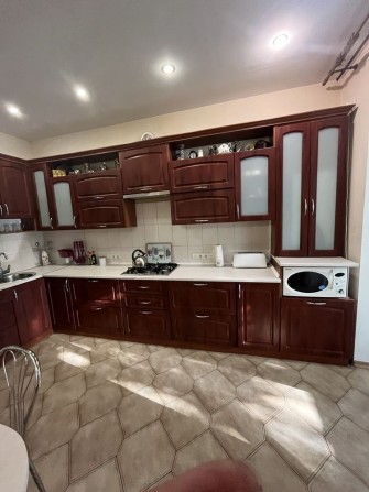 Продається 3 кімнатна квартира в центрі з автоматичним опаленням - фото 1