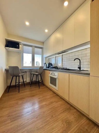 Продам 2к квартиру на Победе-4 - фото 1